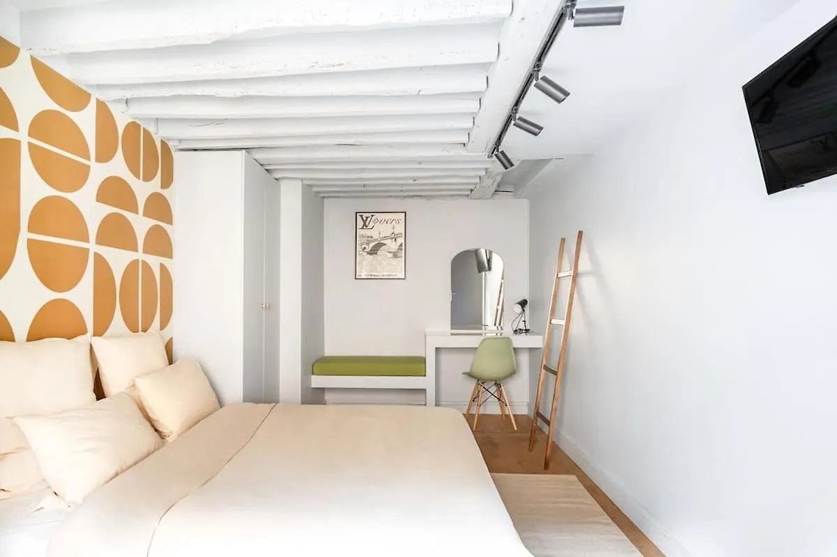Appartement Design Et Confortable Au Coeur Du Marais 파리 0*,  프랑스