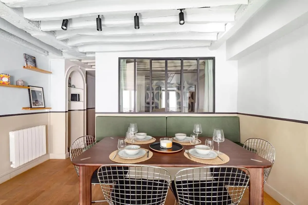 아파트 Appartement Design Et Confortable Au Coeur Du Marais 파리