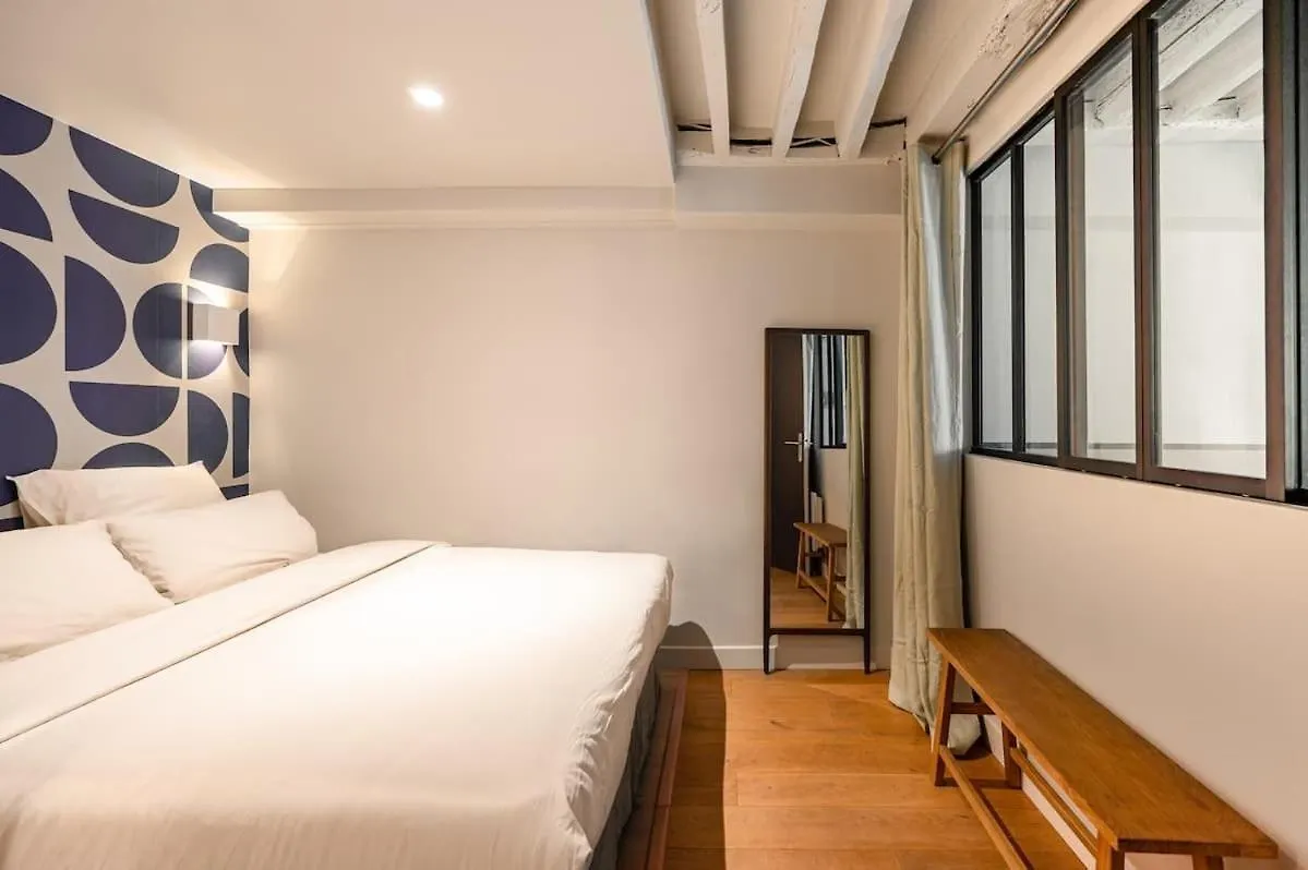 Appartement Design Et Confortable Au Coeur Du Marais Paris France