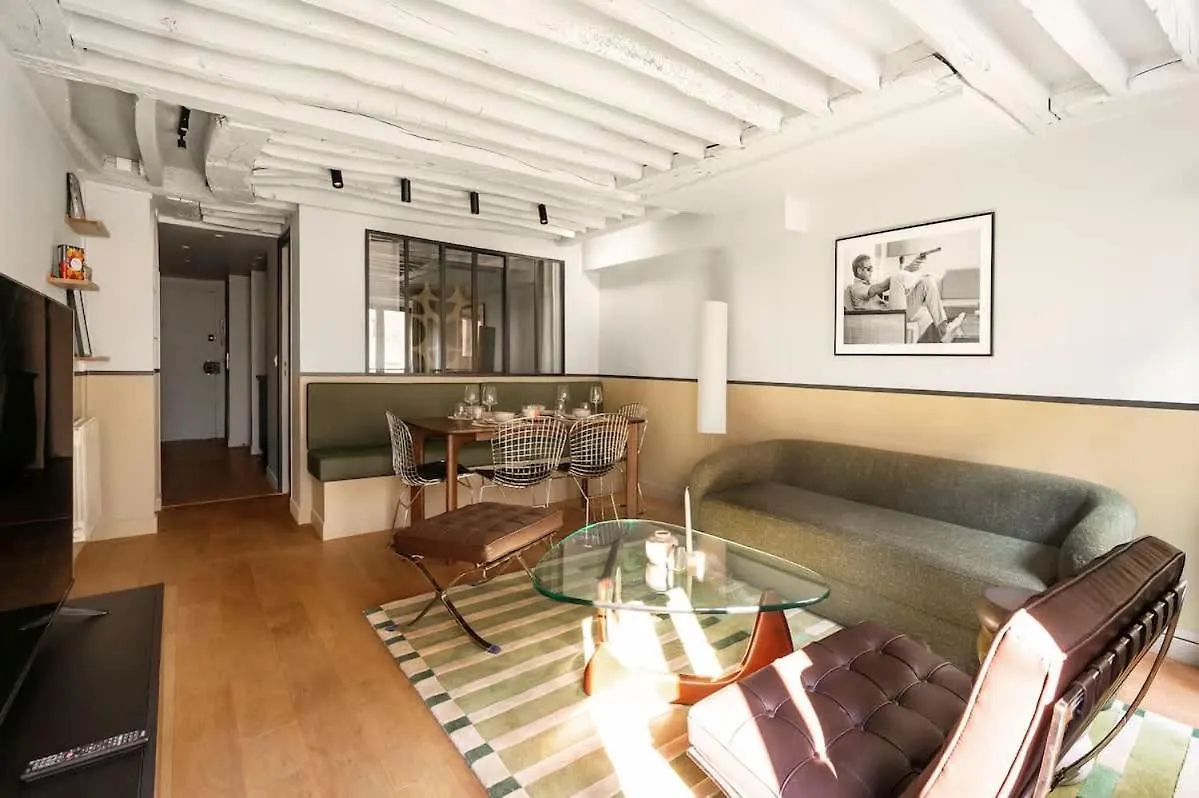 Appartement Design Et Confortable Au Coeur Du Marais Paris